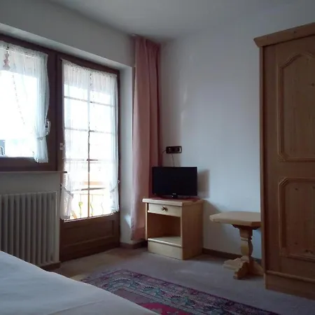 Gaestehaus Roessle Otel 3*