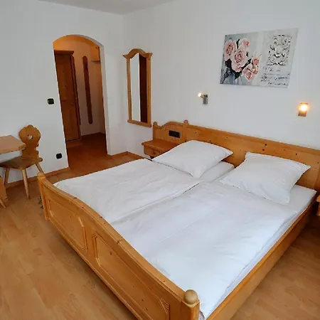 Gaestehaus Roessle 3* Roetenbach (Friedenweiler)
