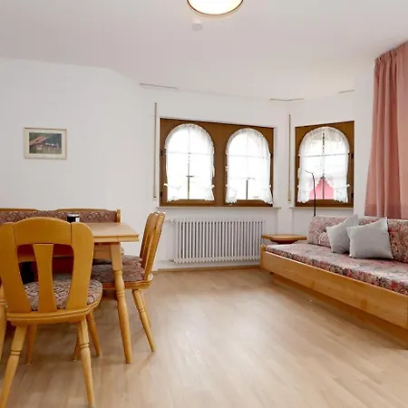 Gaestehaus Roessle Grosszuegiges Wohnen Bis Zu 90 M2 ホテル Rötenbach