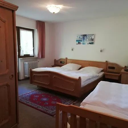 Gaestehaus Roessle 3*