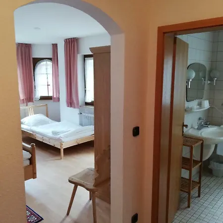 Hotel Gaestehaus Roessle Roetenbach (Friedenweiler)